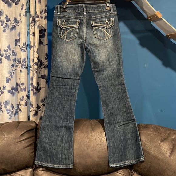 Like new SO 5 pocket low-rise boot cut jeans - Picture 2 of 3